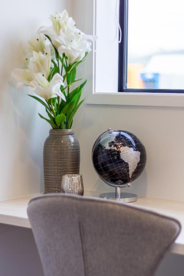 Tuam Street Treasure- 2 Bed 2 Bath Apartment Christchurch Bagian luar foto